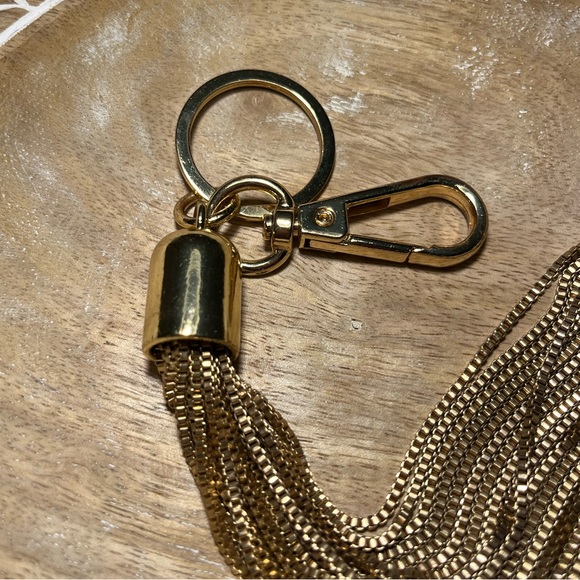Gold Chain Dangle Keychain - Picture 5 of 8